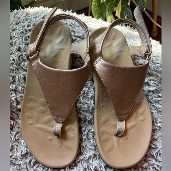 Blush pink sandals, tagged: 36 - Picture 2 of 8